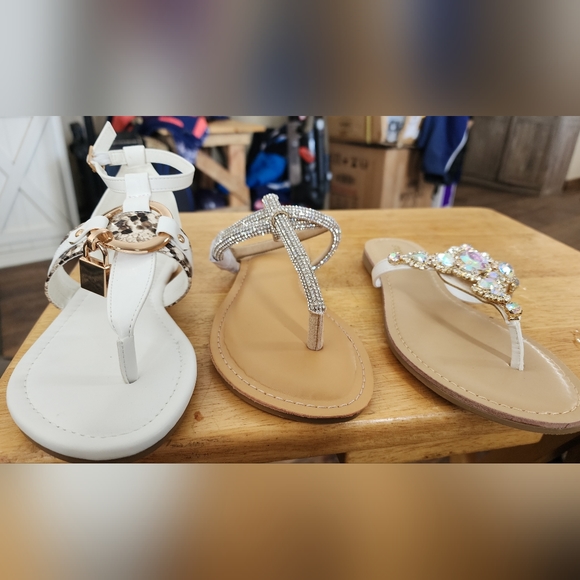 Sandles - Picture 2 of 2